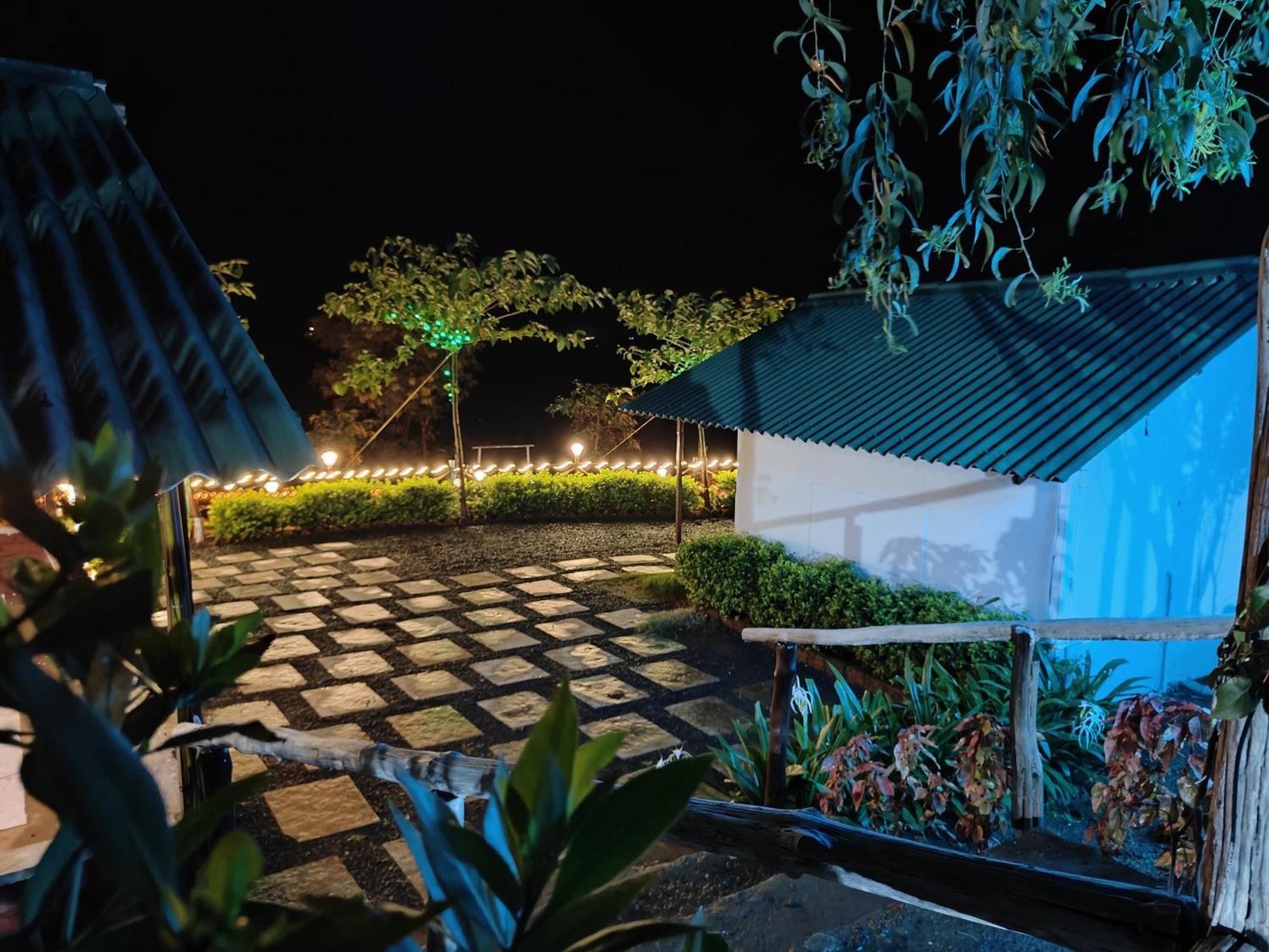 Shelby Pawana Lake Cottages & Camping Tents Lonavala Exterior photo